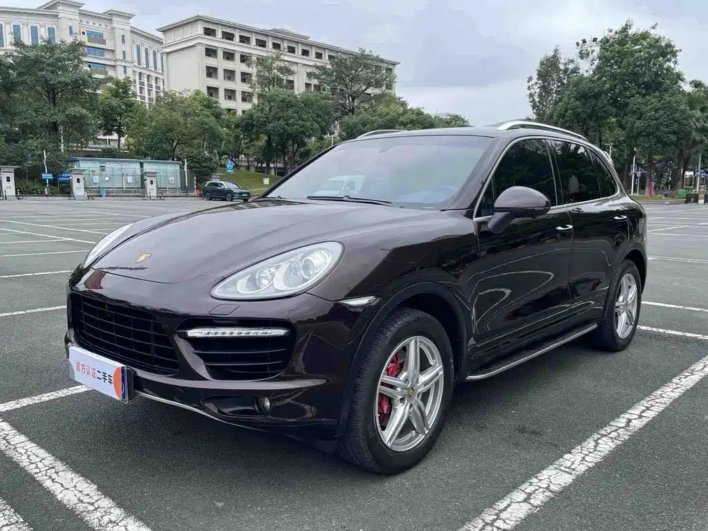 2014 Porsche Cayenne Platinum Edition 3.0T