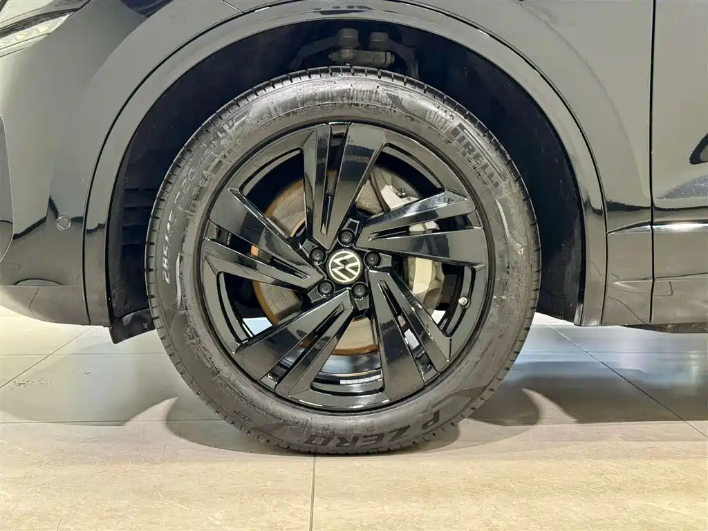Volkswagen Touareg 2022 3.0 TSI R-Line Black Edition