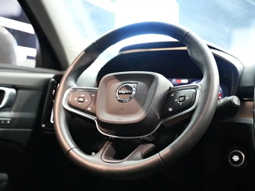 Volvo XC40 2021 T4 AWD Zhiyuan Luxury Edition