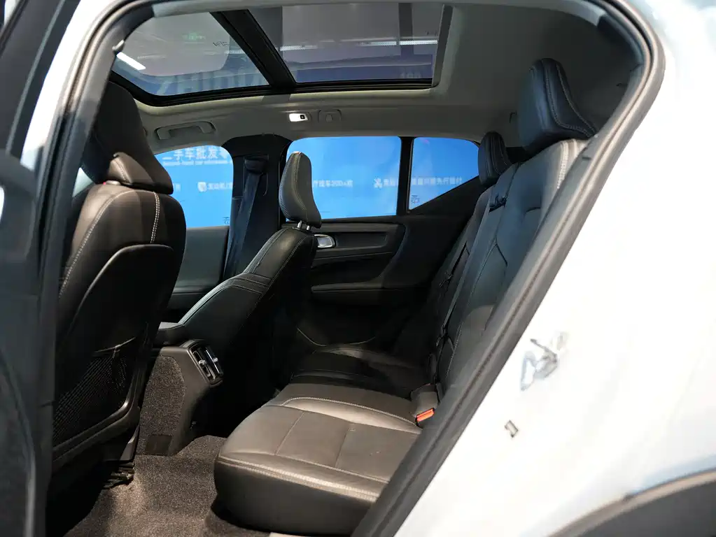 Volvo XC40 2021 T4 AWD Zhiyuan Luxury Edition