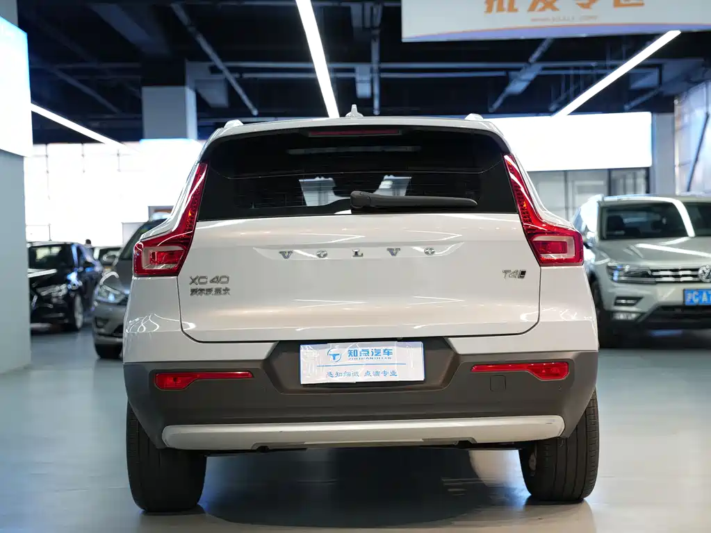 Volvo XC40 2021 T4 AWD Zhiyuan Luxury Edition