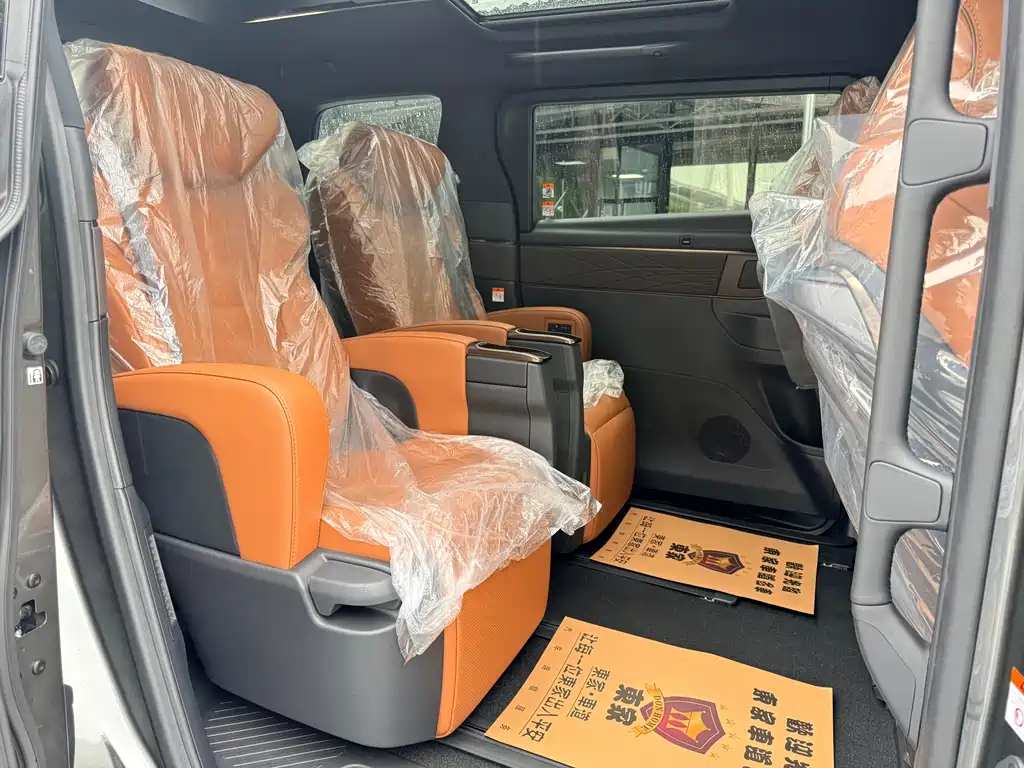 Toyota Vellfire 2025 2.4T Automatic