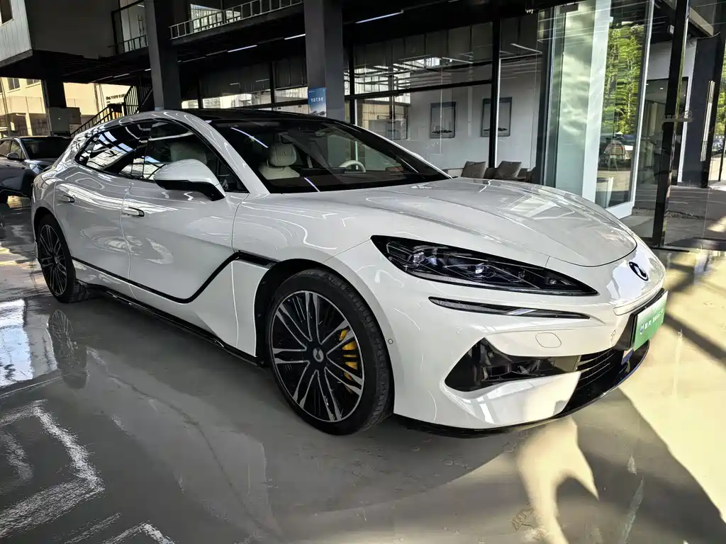 Denza Z9GT 2024 1100 AWD Ultra Edition