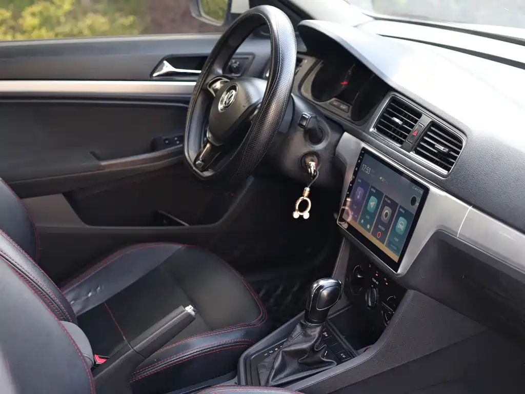 Volkswagen Lavida 2017 1.6L Automatic Fashion Edition