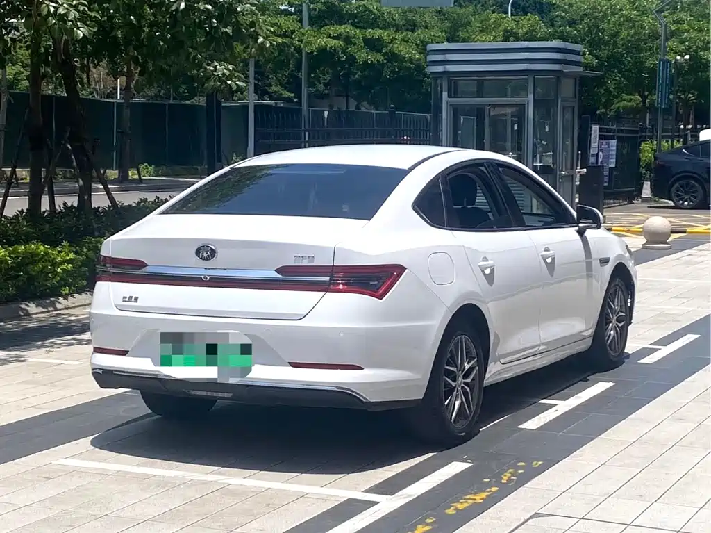 BYD Qin Pro EV 2019 Super Energy Edition Standard Intelligent Connected Leading Fashion Model