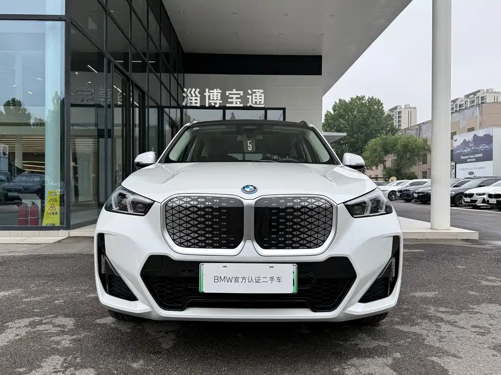 BMW iX1 2023 eDrive25L M Sport Package