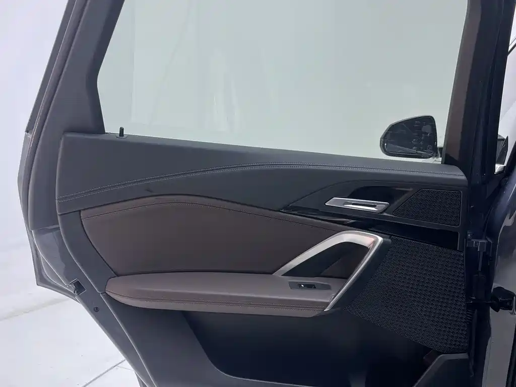 BMW X1 2023 sDrive20Li X Design Package - фото 28