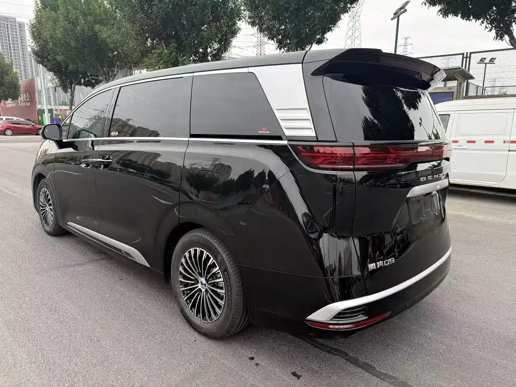 Denza D9 2022 DM-i 970 AWD Zunjong Edition