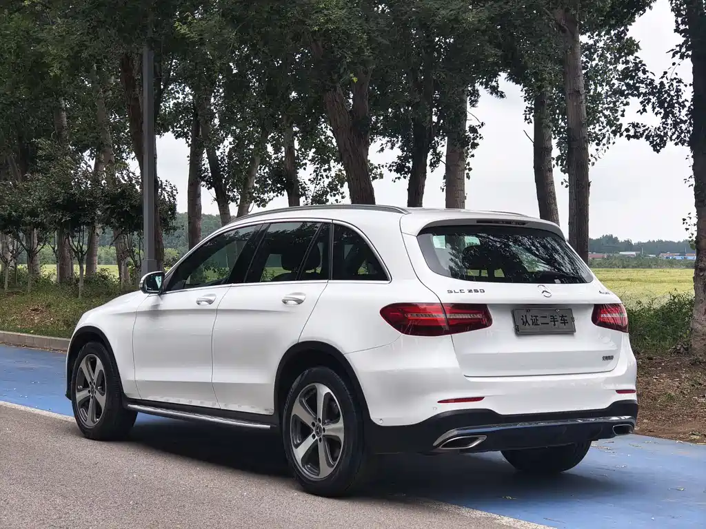 Mercedes-Benz GLC 2017 GLC 260 4MATIC Luxury
