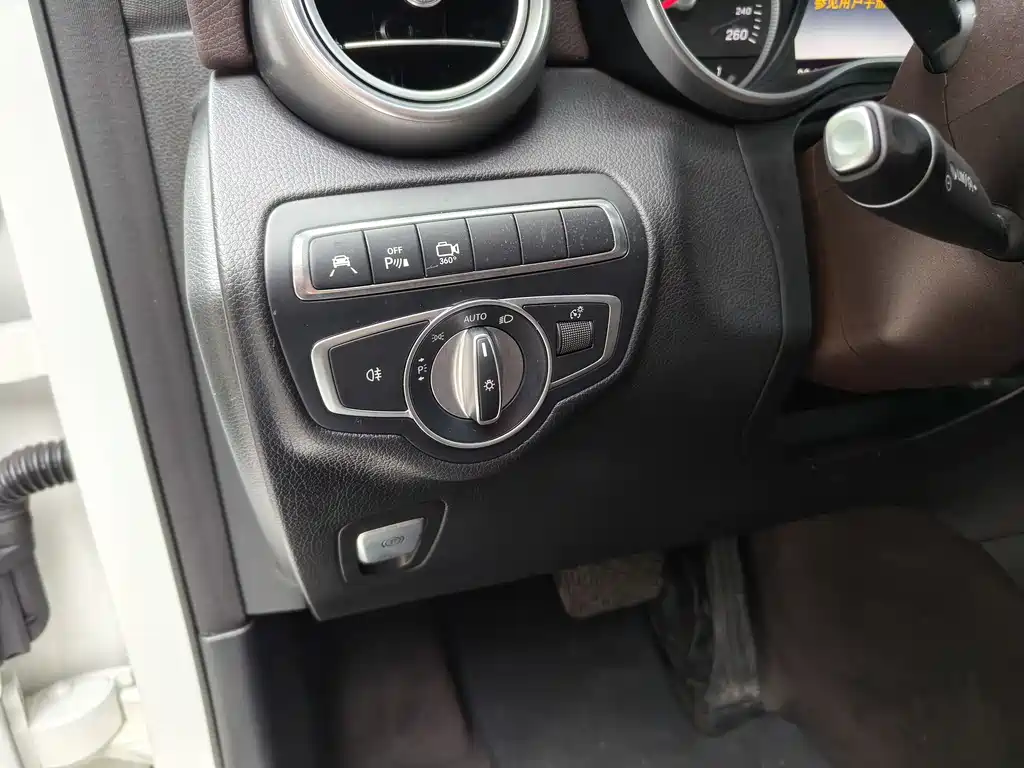 Mercedes-Benz GLC 2017 GLC 260 4MATIC Luxury