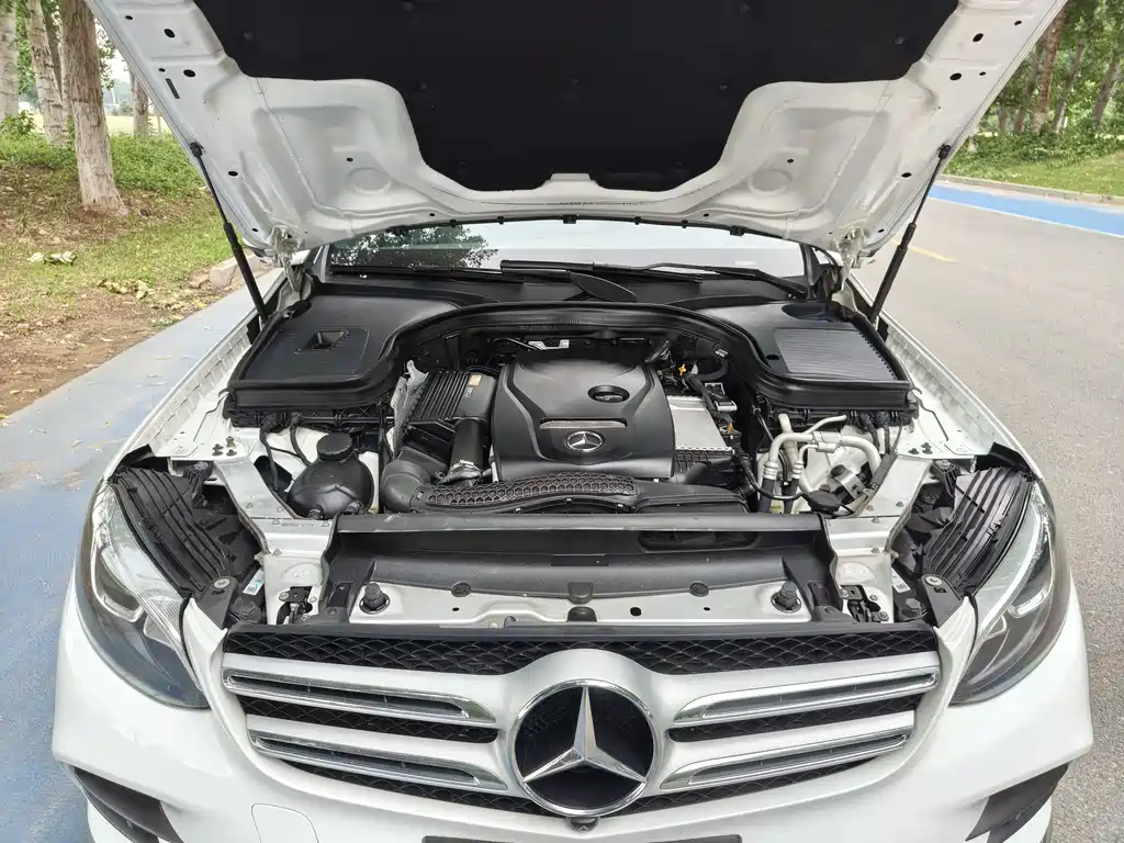 Mercedes-Benz GLC 2017 GLC 260 4MATIC Luxury
