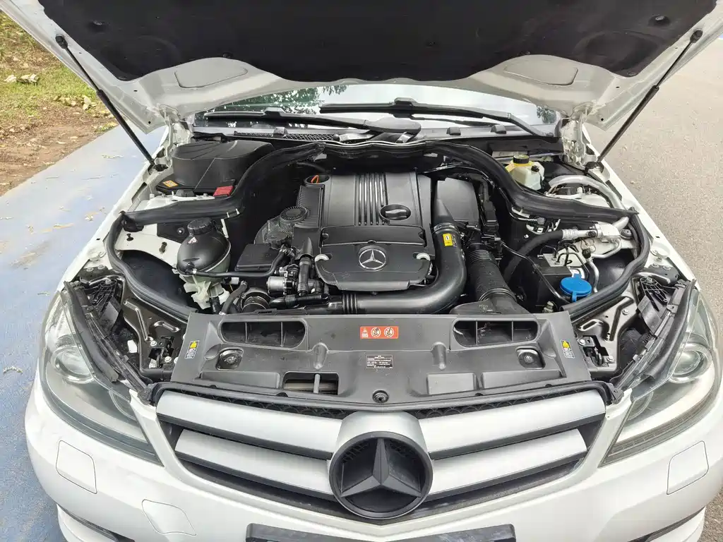Mercedes-Benz C-Class 2013 C 180 Coupe (Import)