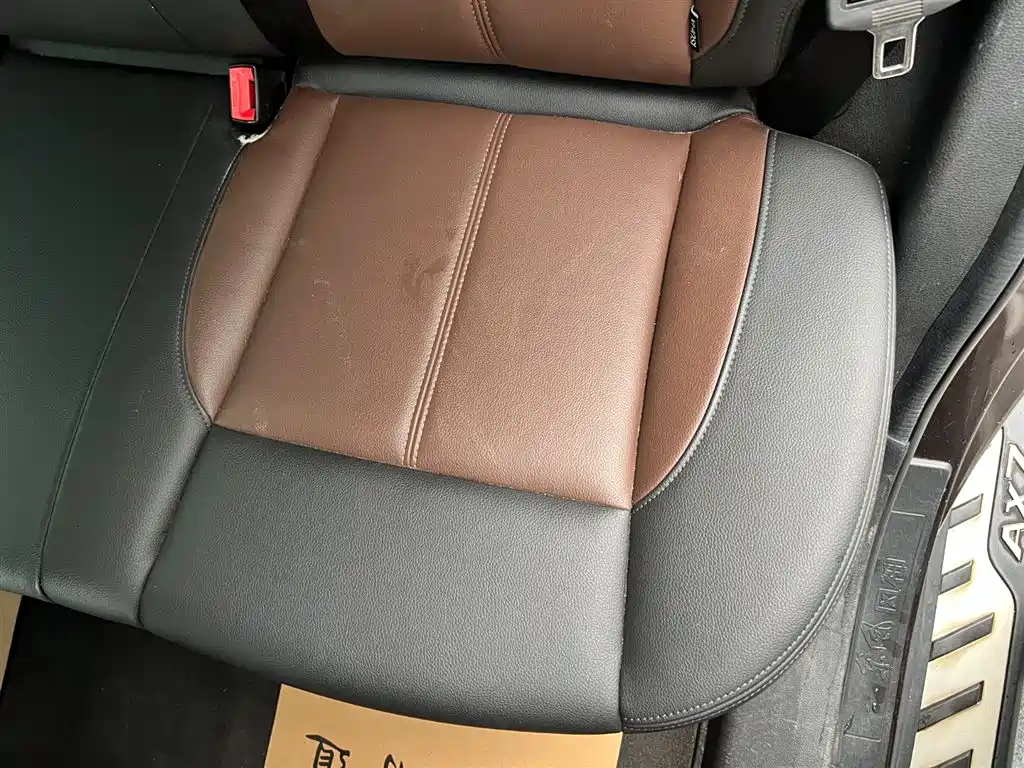 Dongfeng Fengshen AX7 2018 Classic 1.6T Automatic Elite