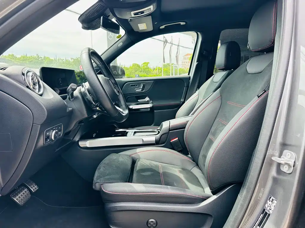 Mercedes-Benz AMG GLB 35 4MATIC 2024