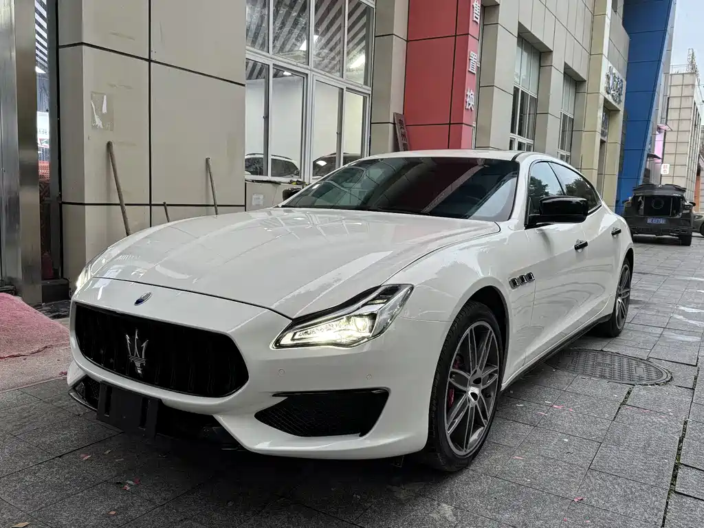 Maserati Quattroporte 2013 3.0T Standard