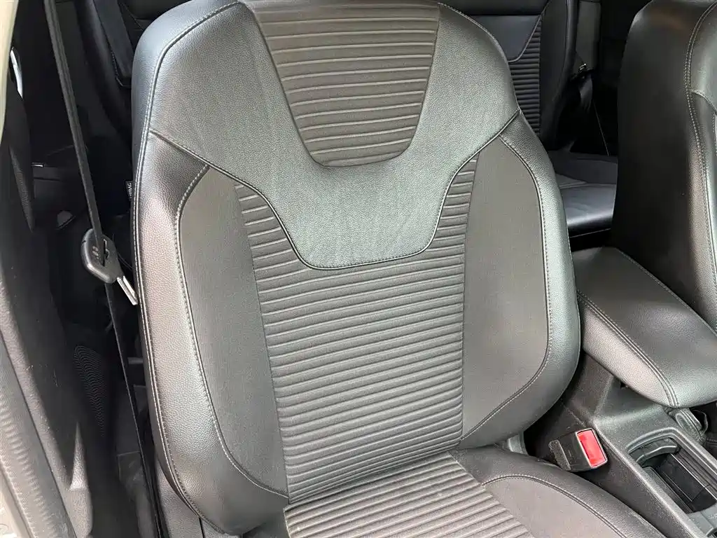 Ford Focus 2018 Hatchback Classic EcoBoost 180 Auto Elite Trim