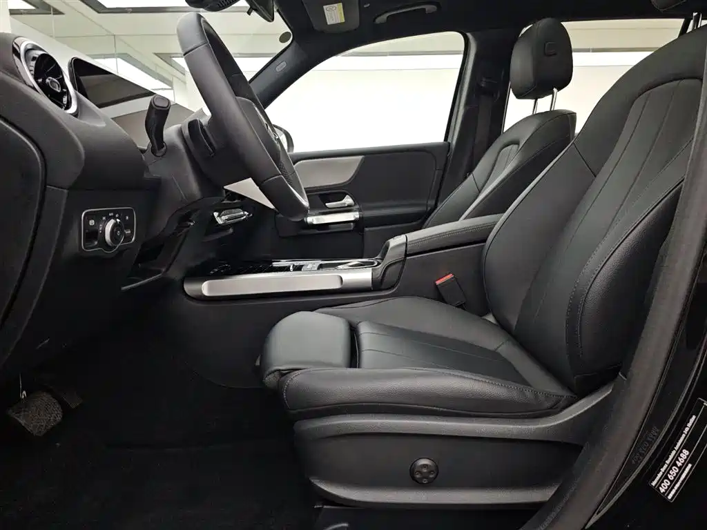 Mercedes-Benz GLB 200 Dynamic Edition (2024 Facelift)