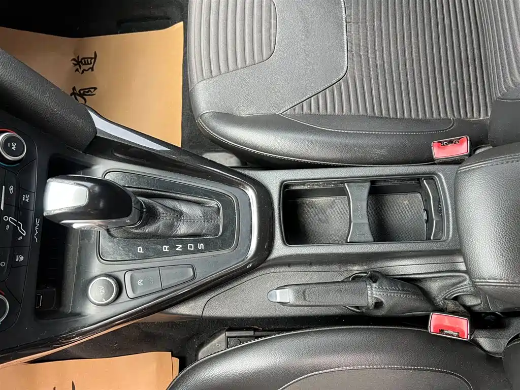 Ford Focus 2018 Hatchback Classic EcoBoost 180 Auto Elite Trim