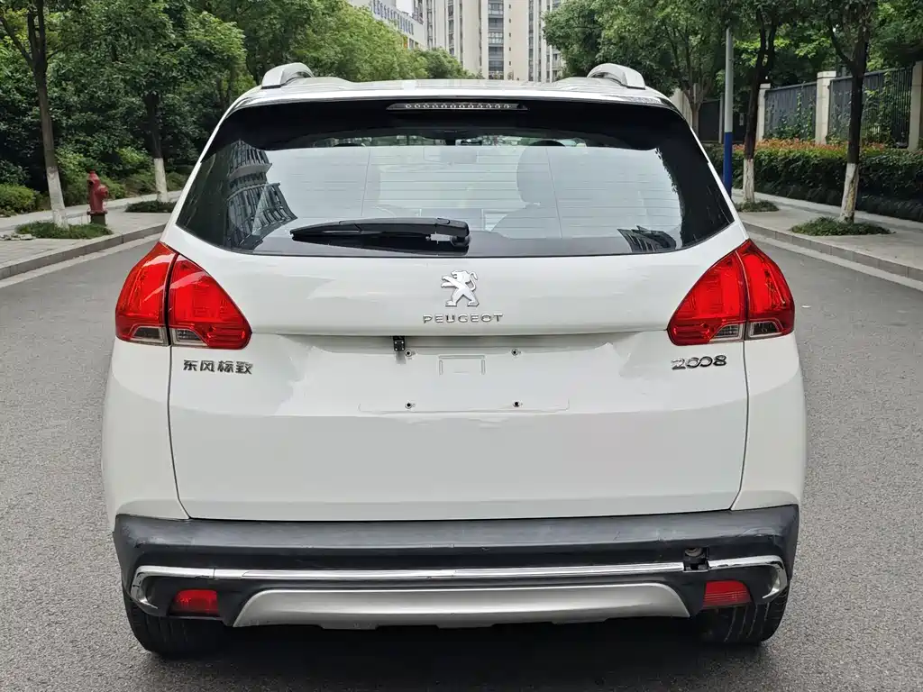 Peugeot 2008 2015 1.6L Automatic Play Cool Edition