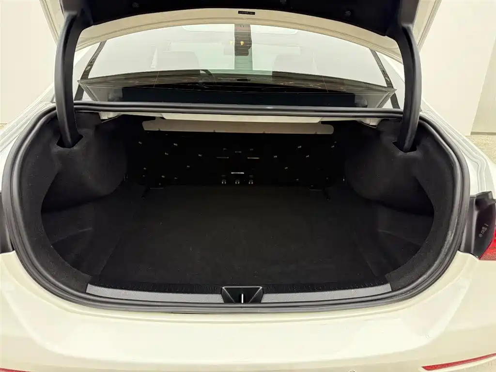 Mercedes-Benz A-Class 2023 A 200 L Dynamic