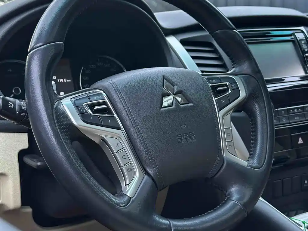 Mitsubishi Pajero 2019 3.0L Middle East Edition