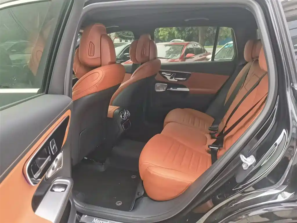 Mercedes-Benz GLC 2026 GLC 300 L 4MATIC Dynamic 5-Seater