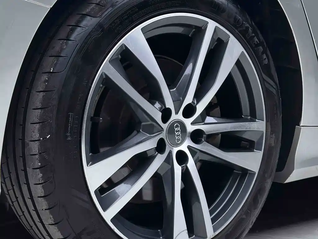 Audi A6L 2019 45 TFSI Zhenxuan Dynamic Edition