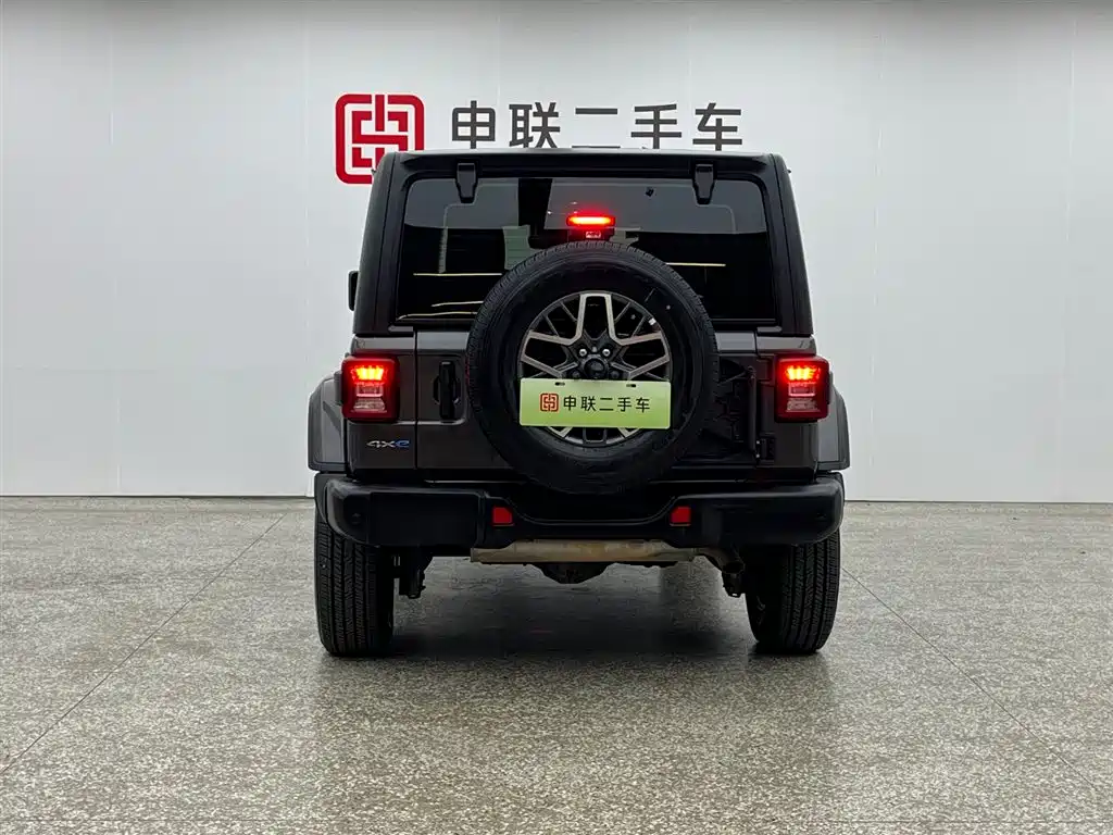 Jeep Wrangler 4xe Sahara 2021