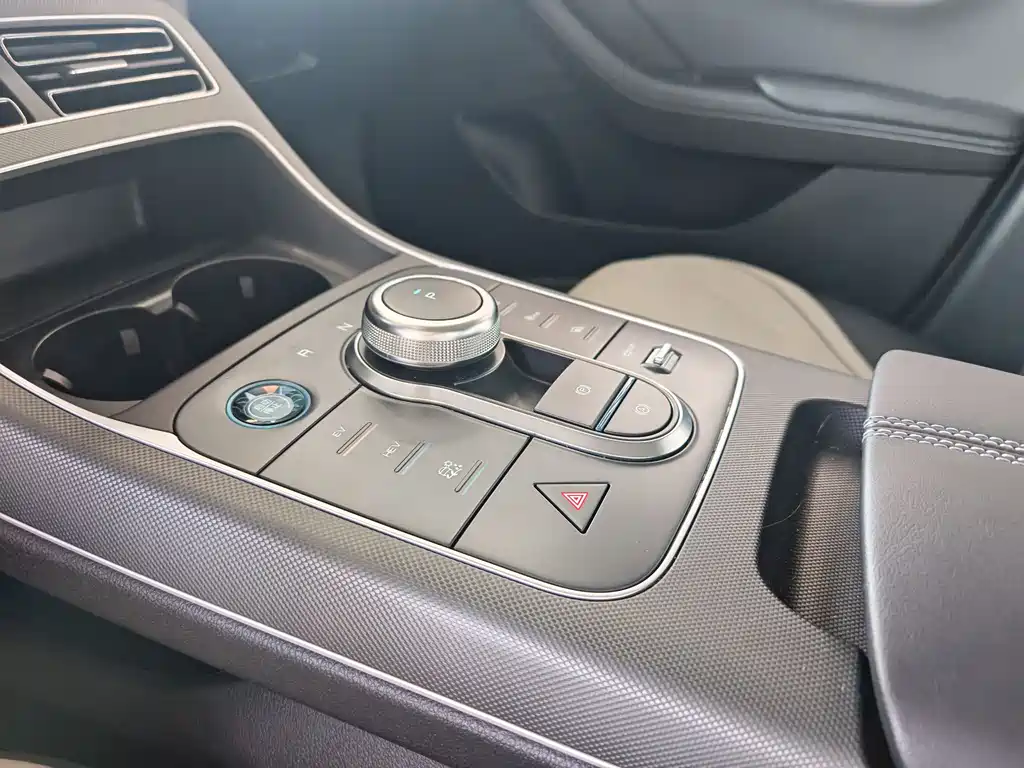 BYD Destroyer 05 2023 Champion Edition DM-i 120KM Premium