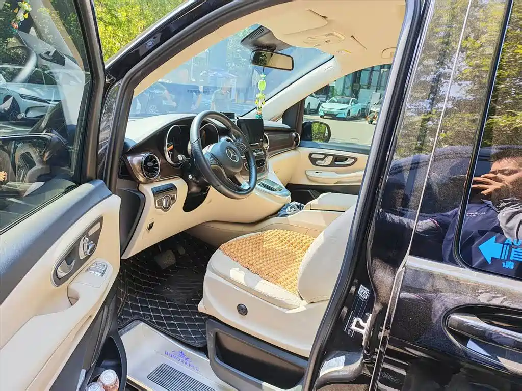 Mercedes-Benz V-Class 2021 V 260 Pilot Edition
