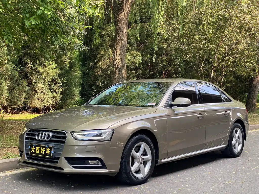 Audi A4L 2013 35 TFSI Automatic Standard Edition
