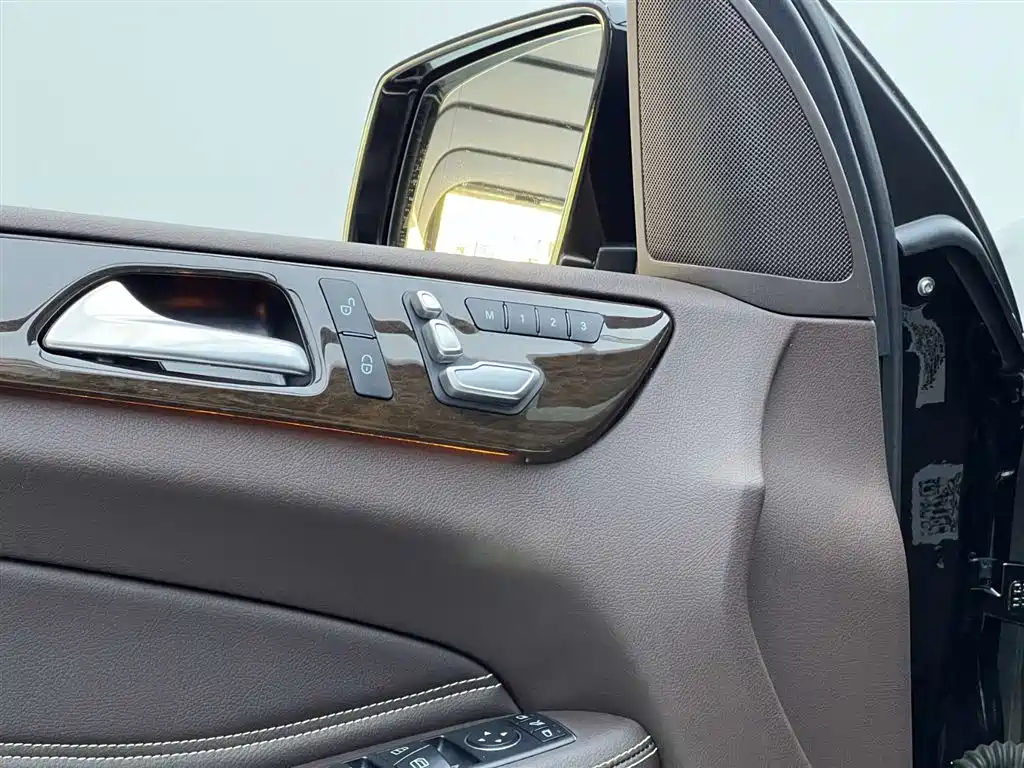 Mercedes-Benz GLS 400 4MATIC