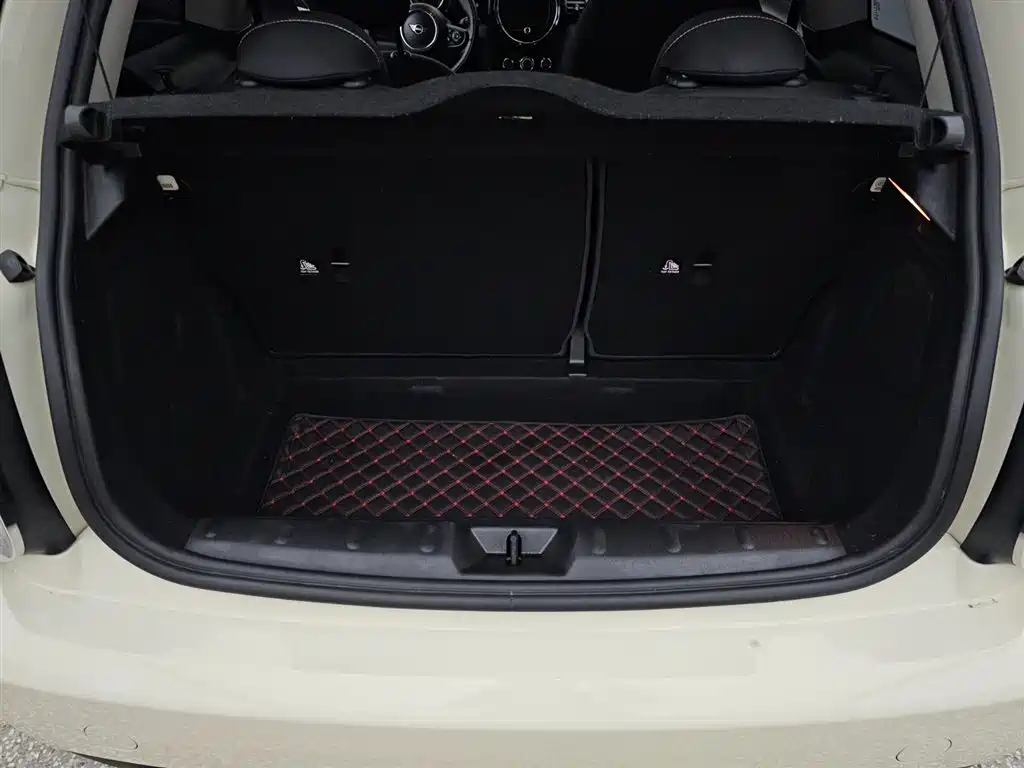 MINI 2021 1.5T ONE PLUS
