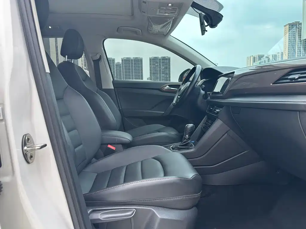 Volkswagen Tharu 2022 280TSI FWD Luxury Edition