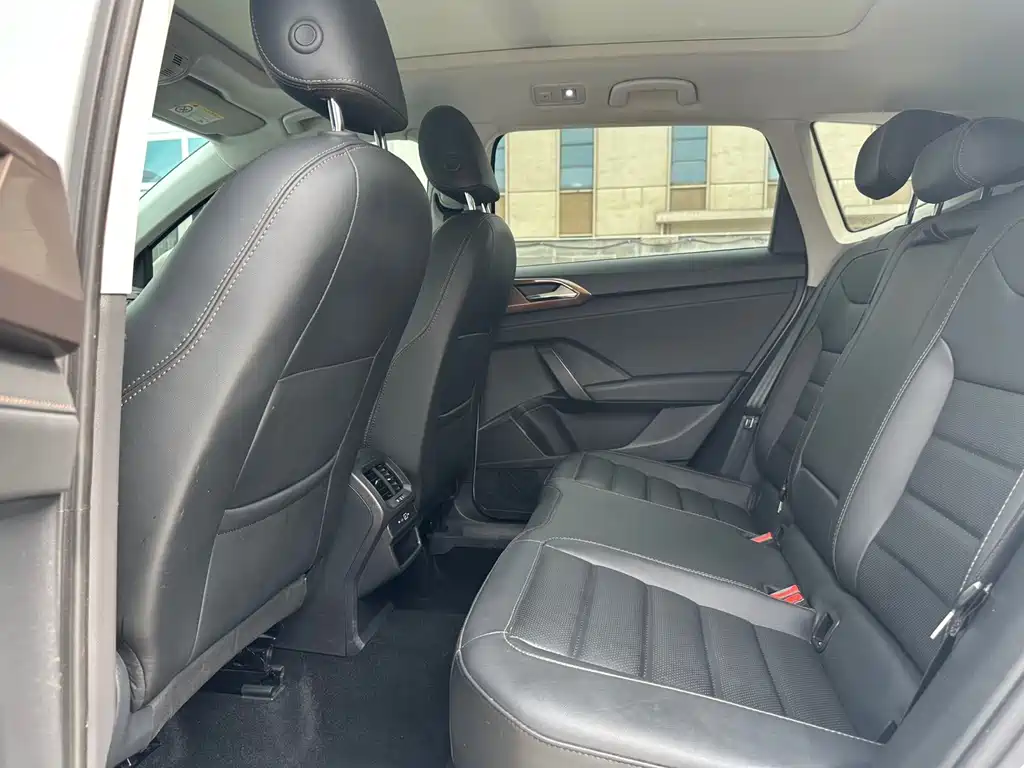 Volkswagen Tharu 2022 280TSI FWD Luxury Edition