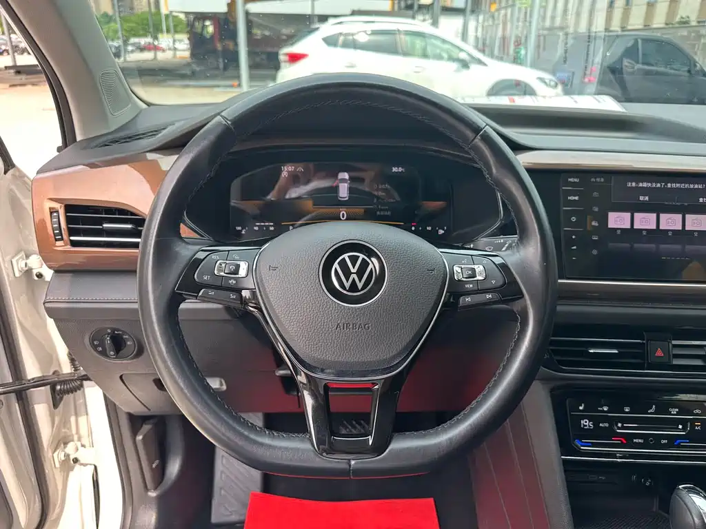 Volkswagen Tharu 2022 280TSI FWD Luxury Edition