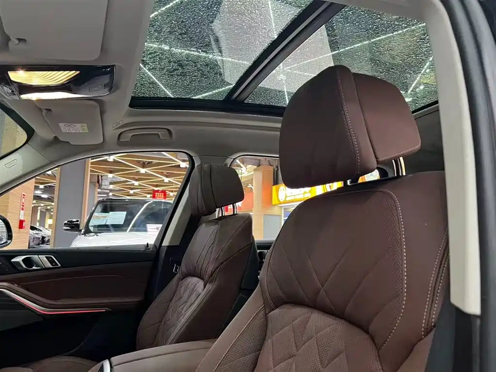 BMW X7 2023 xDrive40i Leading Edition Luxury Package