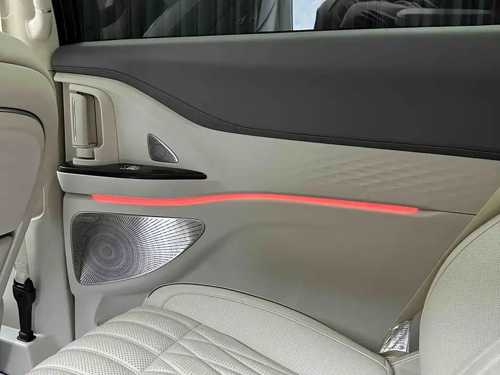 Voyah Dreamer 2024 PHEV Ultra-Long Range Flagship Edition