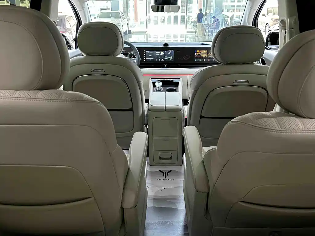 Voyah Dreamer 2024 PHEV Ultra-Long Range Flagship Edition