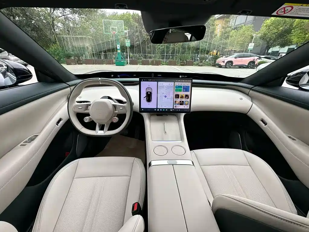 Xiaomi YU7 2025 Long Range RWD