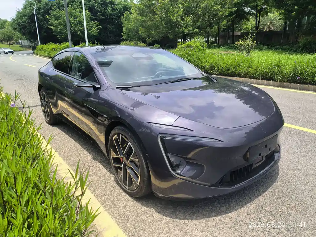 Avatr 12 2023 650 Tri-Laser AWD Performance Edition