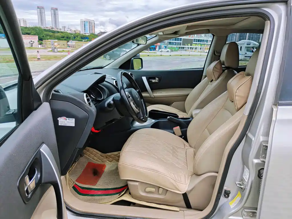 Nissan Qashqai 2012 2.0XV Lei CVT 2WD