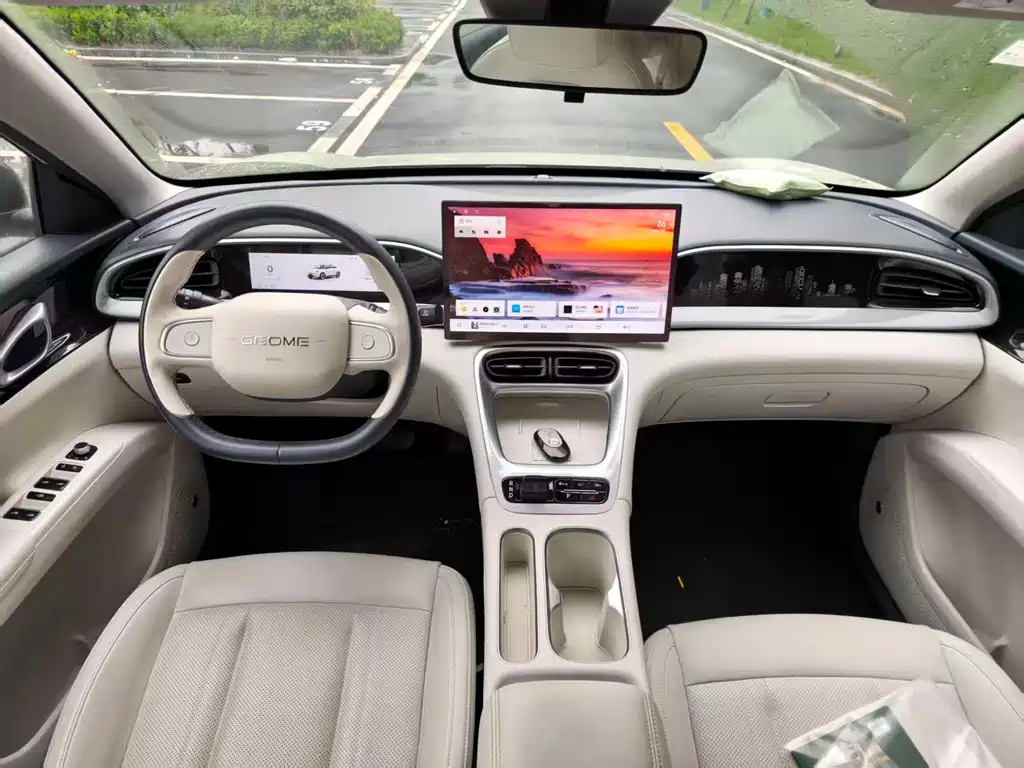 Geely Xingyuan 2025 410km Free Edition