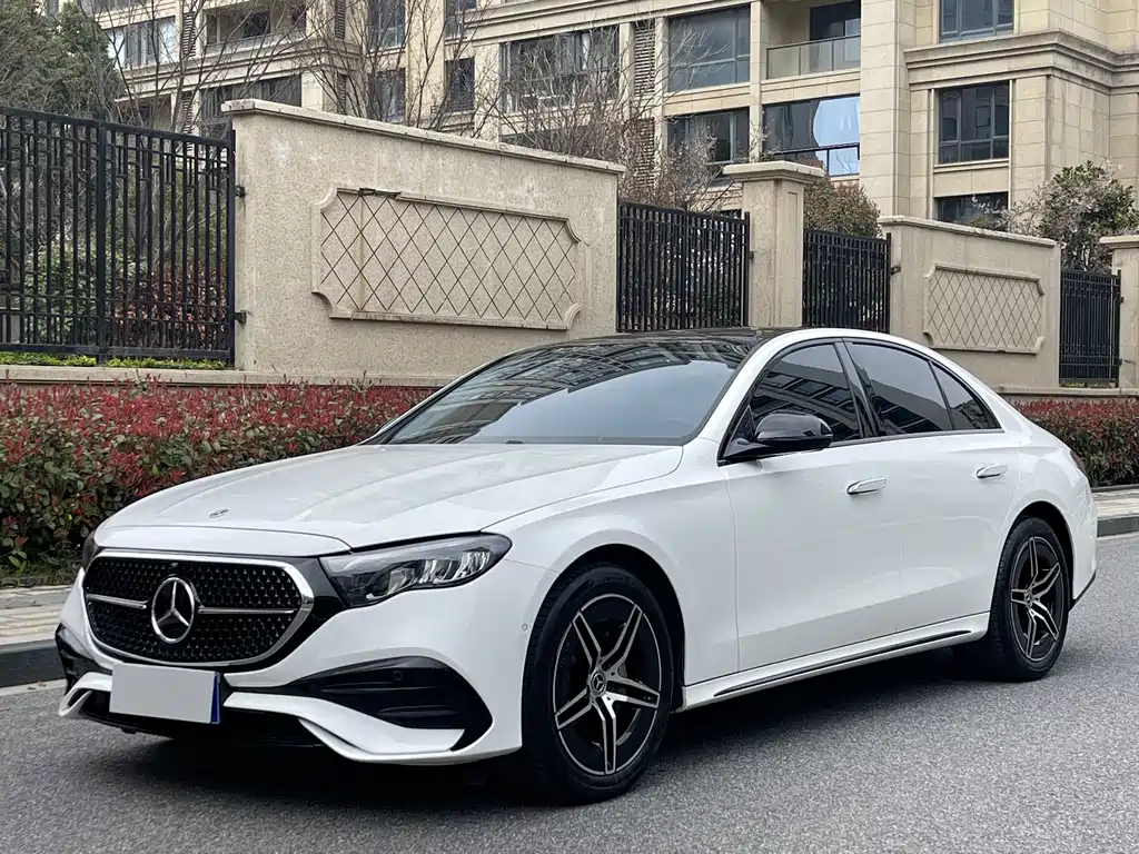 Mercedes-Benz E-Class 2024 E 300 Fashion Sports Edition