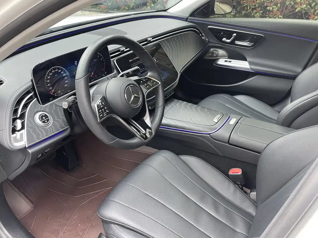 Mercedes-Benz E-Class 2024 E 300 Fashion Sports Edition