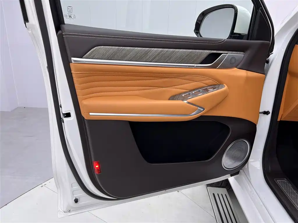Tank 500 PHEV 2026 Hi4-T Smart Edition