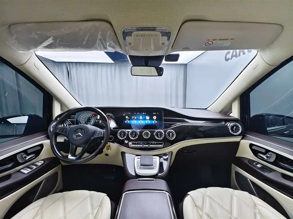 Mercedes-Benz Vito 2023 2.0T Business Edition 7-Seater