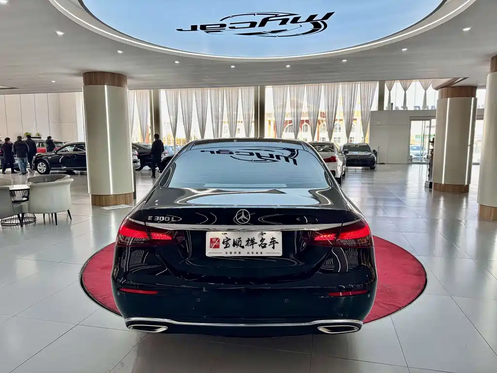 Mercedes-Benz E-Class 2022 E 260 L