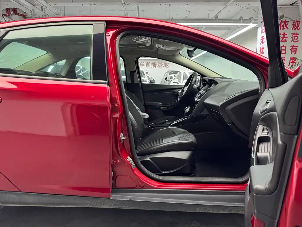 Ford Focus 2017 Sedan 1.6L Automatic Trend Intelligent Edition