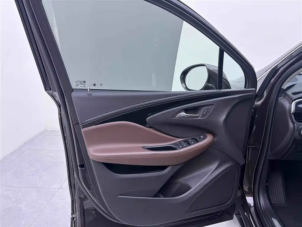 Buick Envision Plus 2021 532T FWD Elite